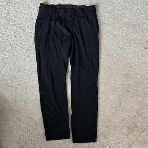 lululemon athletica Women’s Dance Studio Black Joggers- Size 8